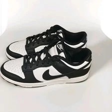 Nike — Nike Dunk Low Top Athletic Shoes — Sneaker — resale