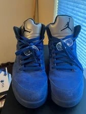 Air Jordan — Size 8 - Air Jordan 5 Retro — Sneaker — resale