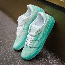 Nike SB — 9.0US Vhtf Nike Sb Ishod Wear Skates LTD Collection Original — Sneaker — resale