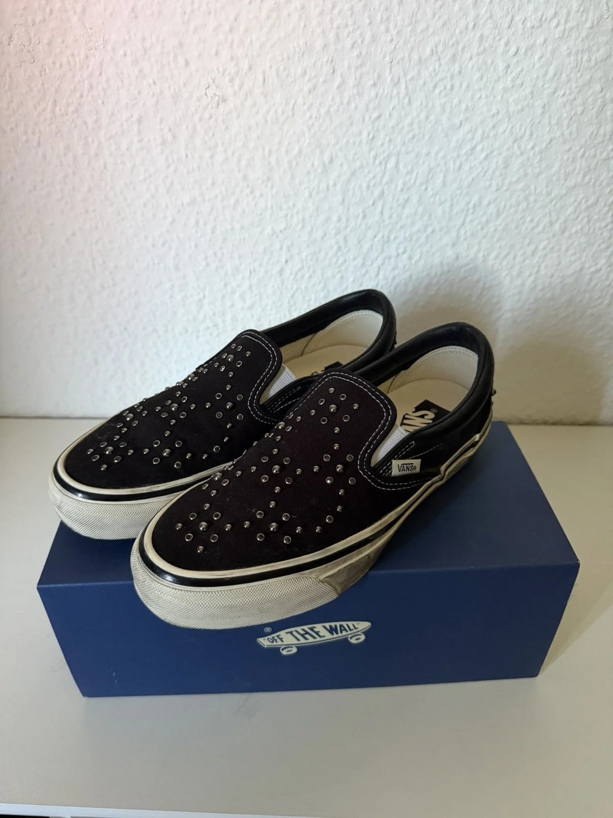 Vans — Vans Slip-On Pearlized — Sneaker — resale