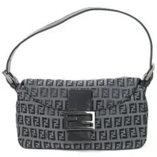 Fendi — Fendi Mamma Baguette Nvay — Handbag — resale