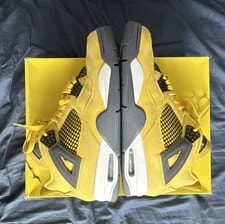 Jordan — Jordan Air 4 Retro Lightning Tour /Dark CT8527-700 — Sneaker — resale