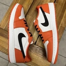 Jordan — Jordan 1 Low OG Starfish — Sneaker — resale