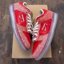 Nike — Nike SB Dunk Low Stingwater Magic — Sneaker — resale