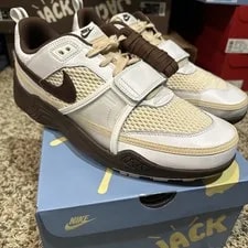 Nike — Size 13 - Nike X Zoom Field Jaxx Light — Sneaker — resale