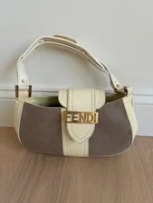 Fendi — Fendi Baguette (Authenticatted) / Creamy and . — Handbag — resale