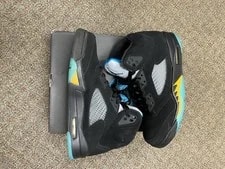 Jordan — Size 8.5 - Jordan 5 Retro Mid — Sneaker — resale