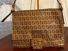Fendi — Fendi Mamma Baguette One- Japan — Handbag — resale