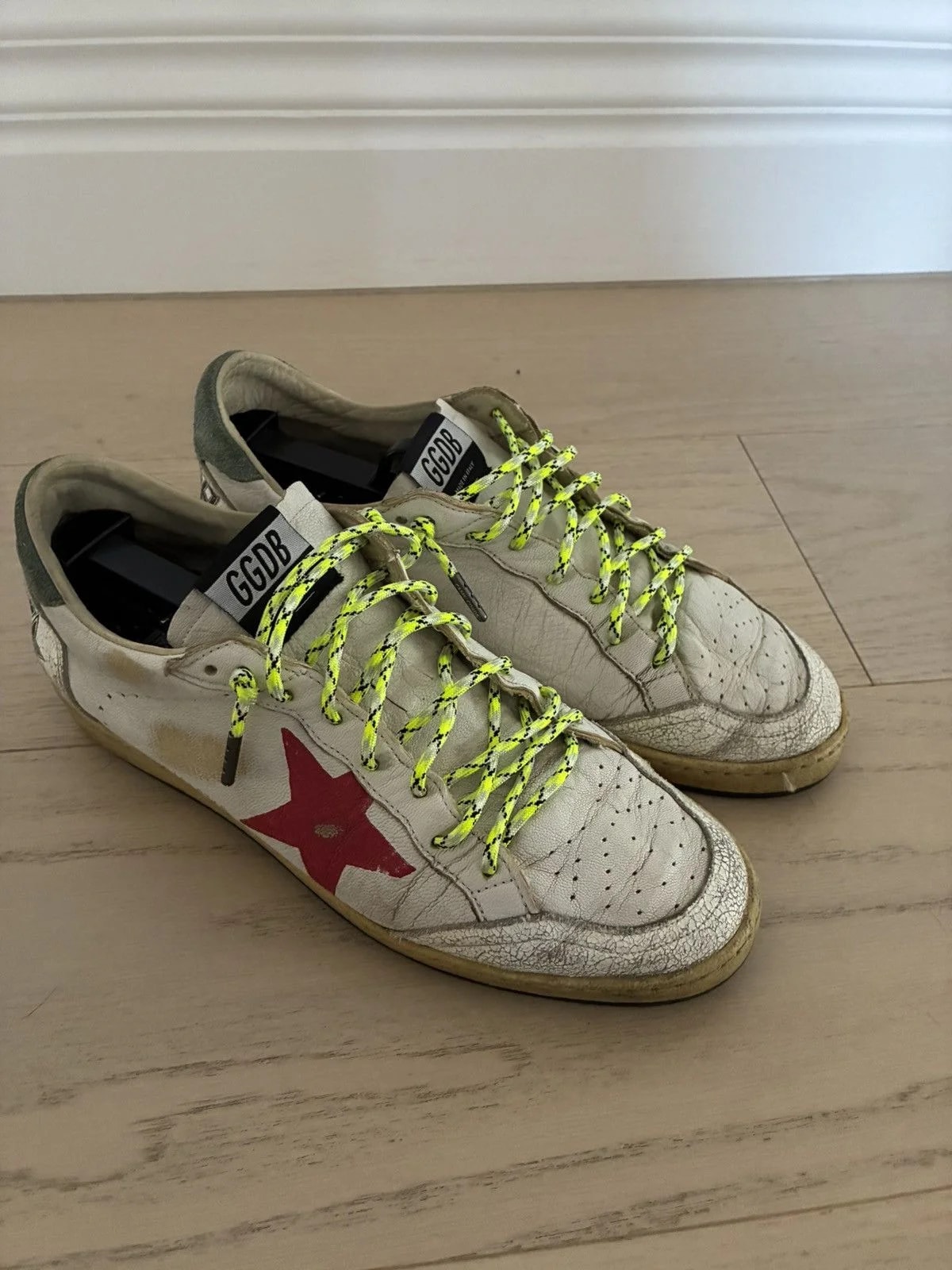Golden Goose — Golden Goose Ballstar 42 — Sneaker — resale