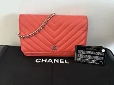 Chanel — Chanel WOC Wallet on Chain Chevron Crossbody — Handbag — resale