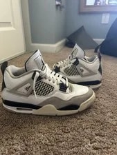 Jordan — Jordan Air 4 Military 2022 Mid Top — Sneaker — resale