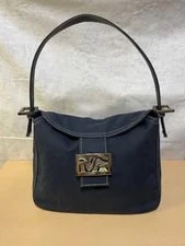 Fendi — Authentic Fendi Mamma Bucket 18cm Damaged — Handbag — resale
