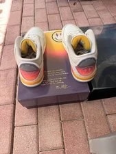Jordan — Size 11 - Jordan 3 Retro X J. Balvin Mid Medellin Sunset — Sneaker — resale