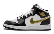 Jordan — Jordan DQ8426-145 Moderate Wear Or Visible Flaws — Sneaker — resale