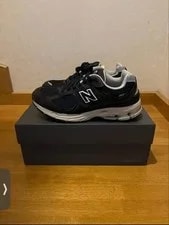 New Balance — 8.0US New Balance Ml 2002R — Sneaker — resale