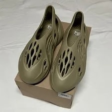Adidas — Adidas Yeezy Foam Rnnr - Salt — Sneaker — resale