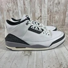 Jordan — Jordan 3 Retro -106 — Sneaker — resale