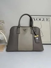 Prada — Prada Galleria Medium Lux — Handbag — resale