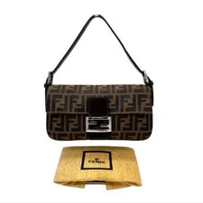 Fendi — Fendi Mamma Baguette PM — Handbag — resale