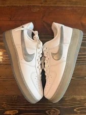 Nike — Size 10.5 - Nike Air Force 1 '07 — Sneaker — resale