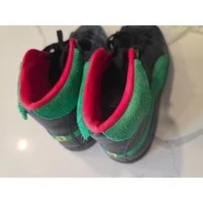 Puma — Puma Clyde Mid Elf Movie Raised By Elves 381313-01 — Sneaker — resale