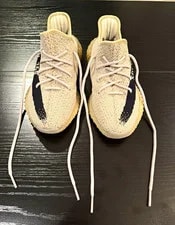 Yeezy — Yeezy Boost 350 V2 / Low Top Lace Up Athletic — Sneaker — resale