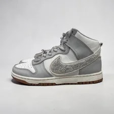 NIKE — Nike Dunk High Top Lace-Up — Sneaker — resale