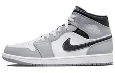 Jordan — Jordan 1 Mid Light 554724-078 — Sneaker — resale