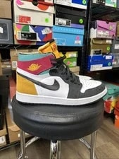 Jordan — Size 11 - Air Jordan 1 Zoom Comfort High -Color — Sneaker — resale