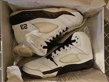 Air Jordan — A Ma Maniére X Air Jordan 5 Retro OG Collective — Sneaker — resale