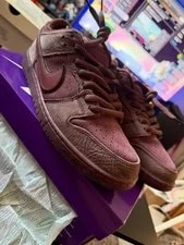 Nike SB — Nike SB Dunk Low "City OF Love Crush" 2024 - Size 11 - FN0619 600 — Sneaker — resale