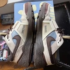 Nike — Size 9.5 - X Nike Zoom Field Jaxx Leche — Sneaker — resale