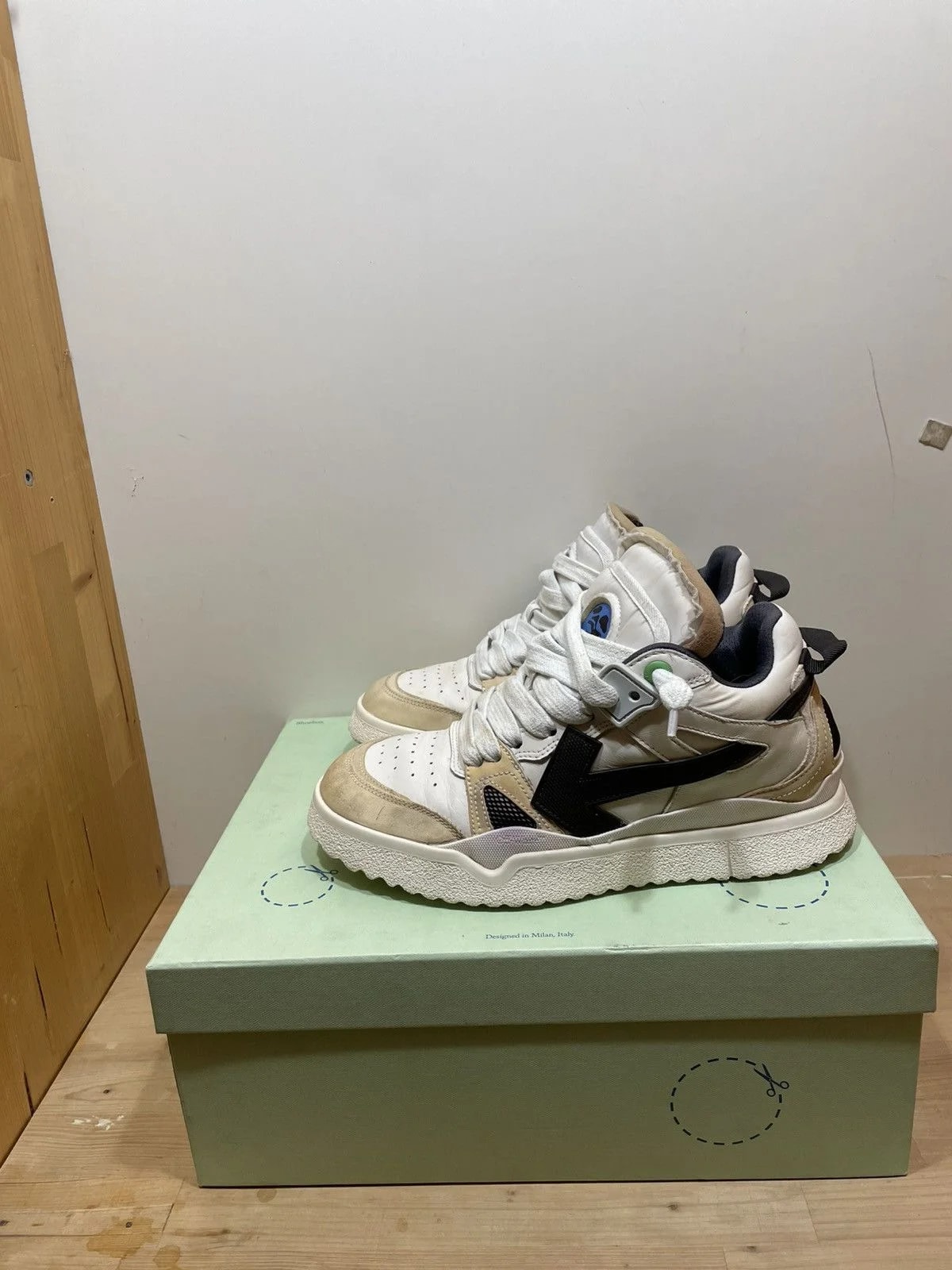 Off-White — Off-White Sponge — Sneaker — resale