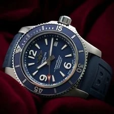 Breitling — Breitling Superocean A17366 Diver Blue Dial 42mm Rubber Strap - Extra's — Watch — resale
