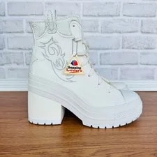 Converse — ⭐Converse Chuck 70 de Luxe Heel Western Hi 5.5 Boots Shoes A10335C — Sneaker — resale