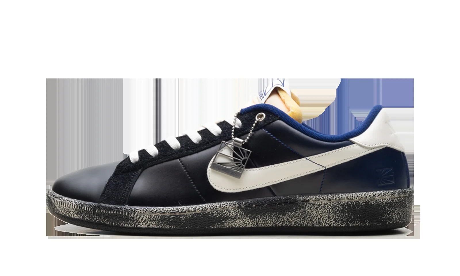 NIKE — SB Zoom Tennis Classic "Rassvet - Void" IO9846 400 — Sneaker — resale