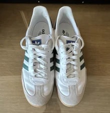 Adidas — Adidas Samba ’S / Low Top Lace-Up Gum Sole — Sneaker — resale
