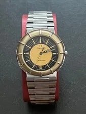 Omega — Omega Seamaster Dynamic Quartz Ammonite Dial Gold 34mm — Watch — resale