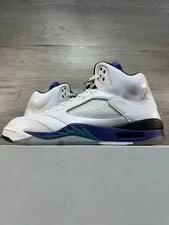 Jordan — Air Jordan 5 Retro Grape 2025 — Sneaker — resale