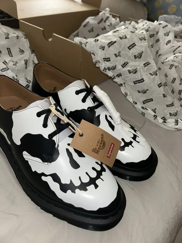 Supreme — Supreme X Dr Martin — Handbag — resale