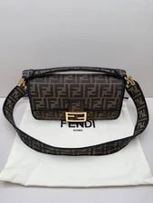 Fendi — Fendi Baguette Medium Crossbody Duty Pai — Handbag — resale