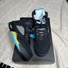Jordan — Jordan 5 Retro DD0587 047 — Sneaker — resale