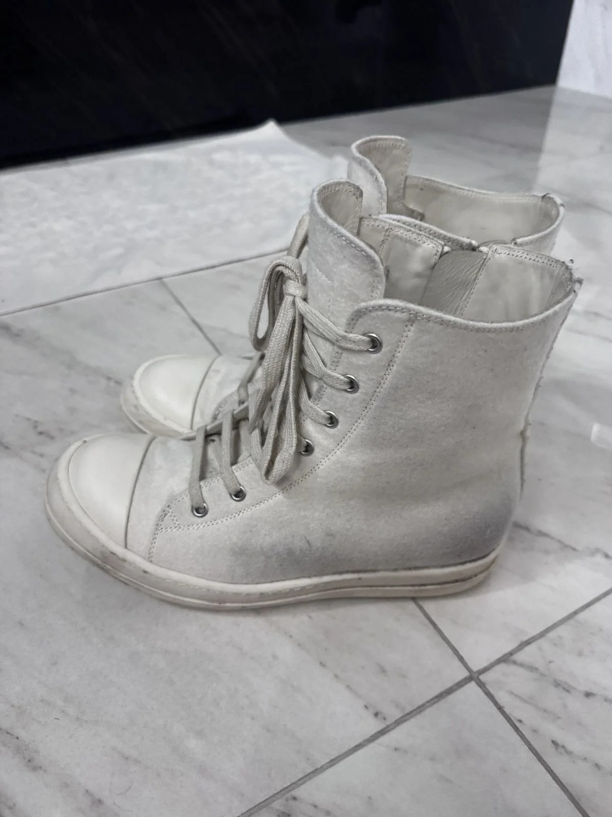 Rick Owens — Rick Owens High-Tops Milky — Sneaker — resale