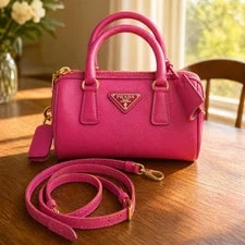 Prada — Prada Very Dark Lux Mini Bowler Two Way Excellent 9.8/10 — Handbag — resale