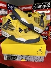 Jordan — Jordan 4 Retro Lightning (2021) CT8527-700 — Sneaker — resale