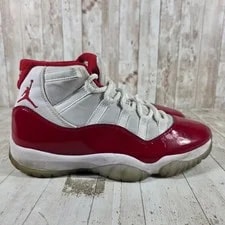 Jordan — Air Jordan 11 Retro 2022 Varsity CT8012-116 — Sneaker — resale
