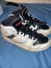 Jordan — Jump Max Air Jordan‘S and High Tops — Sneaker — resale