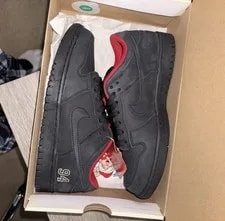 Nike — Size 8 - Nike Dunk SB Low 94 Supreme (Ships Asap!) — Sneaker — resale