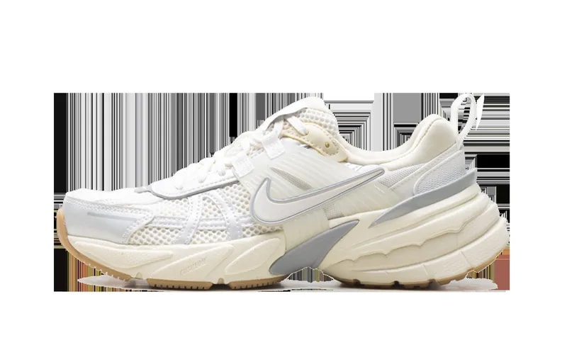 NIKE — V2K Run Wmns " Photon Dust Fir" FD0736 108 — Sneaker — resale