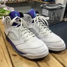 Jordan — Size 11 - Jordan 5 Retro Grape 2013 — Sneaker — resale